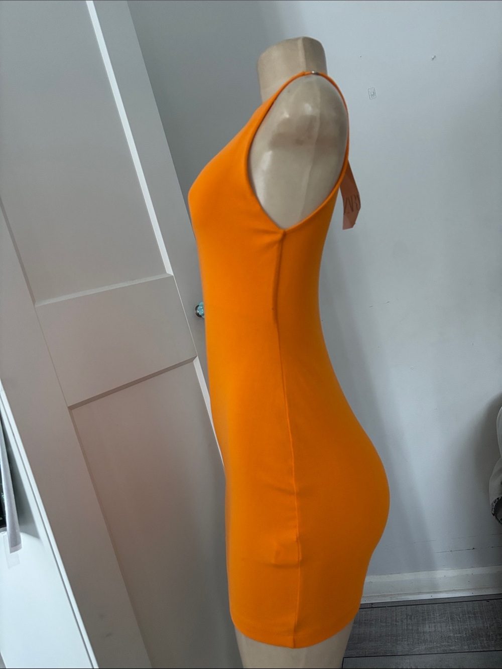 New Zara Orange fitted mini dressSleeveless Bodycon Dress - Picture 3 of 6